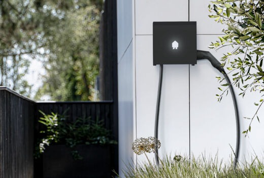 Smappee-EV_Wall_black-copyright Laadpalen